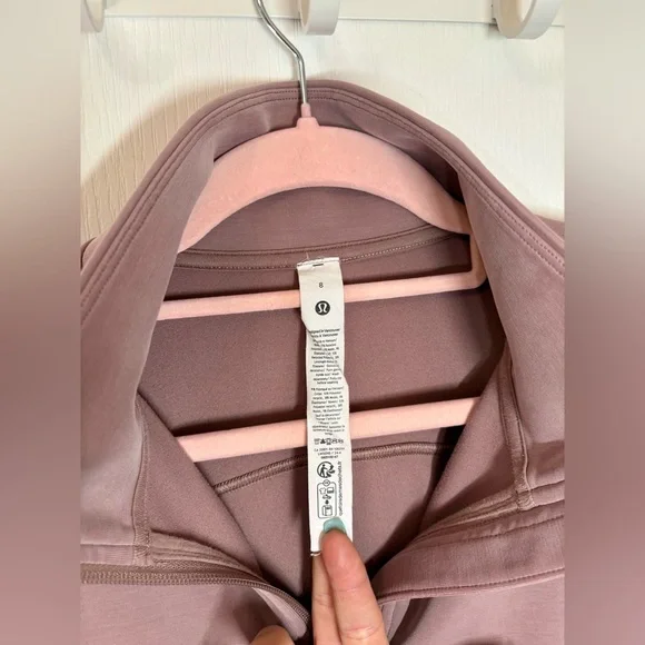 Lululemon•Brushed Softstreme Half Zip Cinch Pullover•Twilight Rose•FLAWLESS•8 - Picture 13 of 16